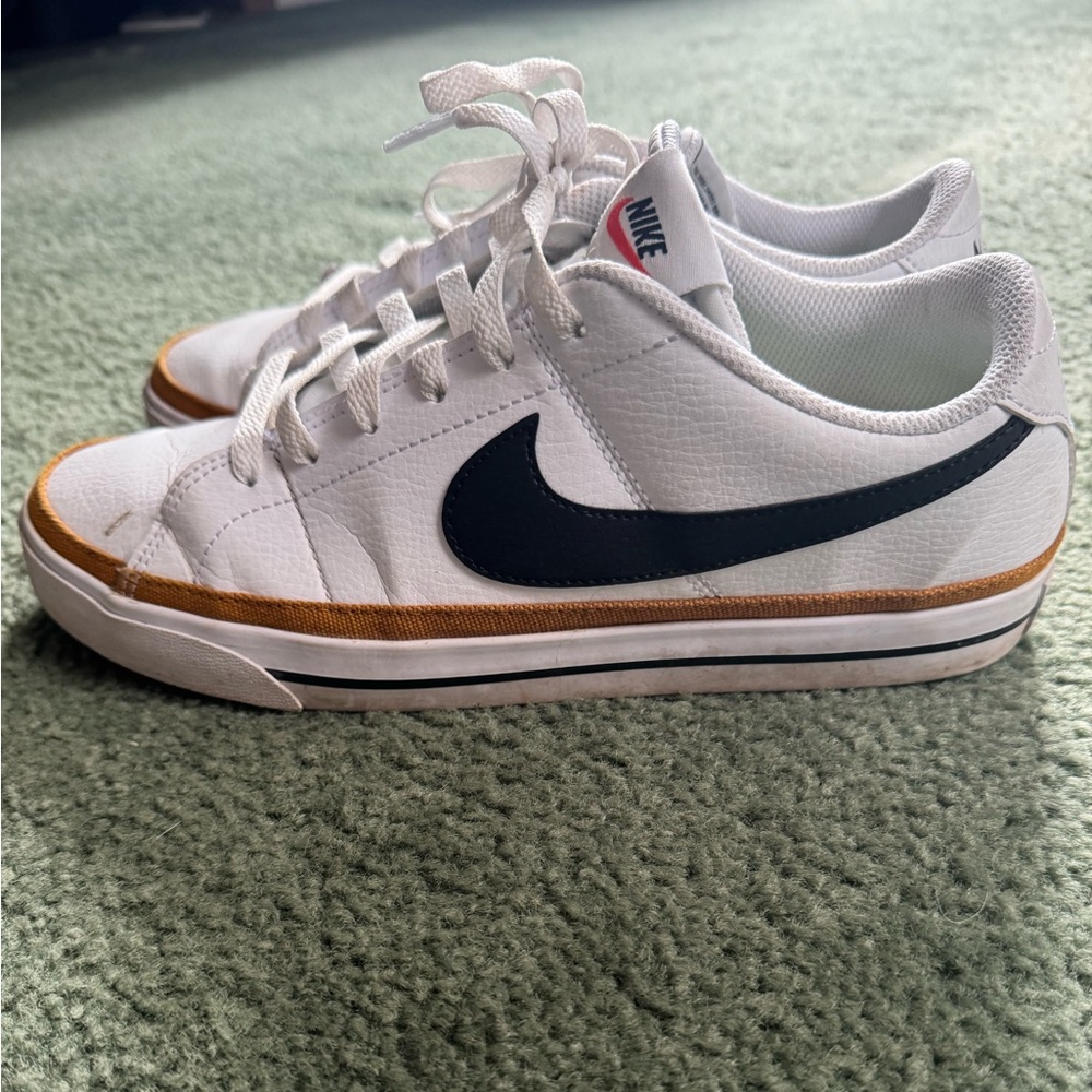 Nike, women’s size 9.5